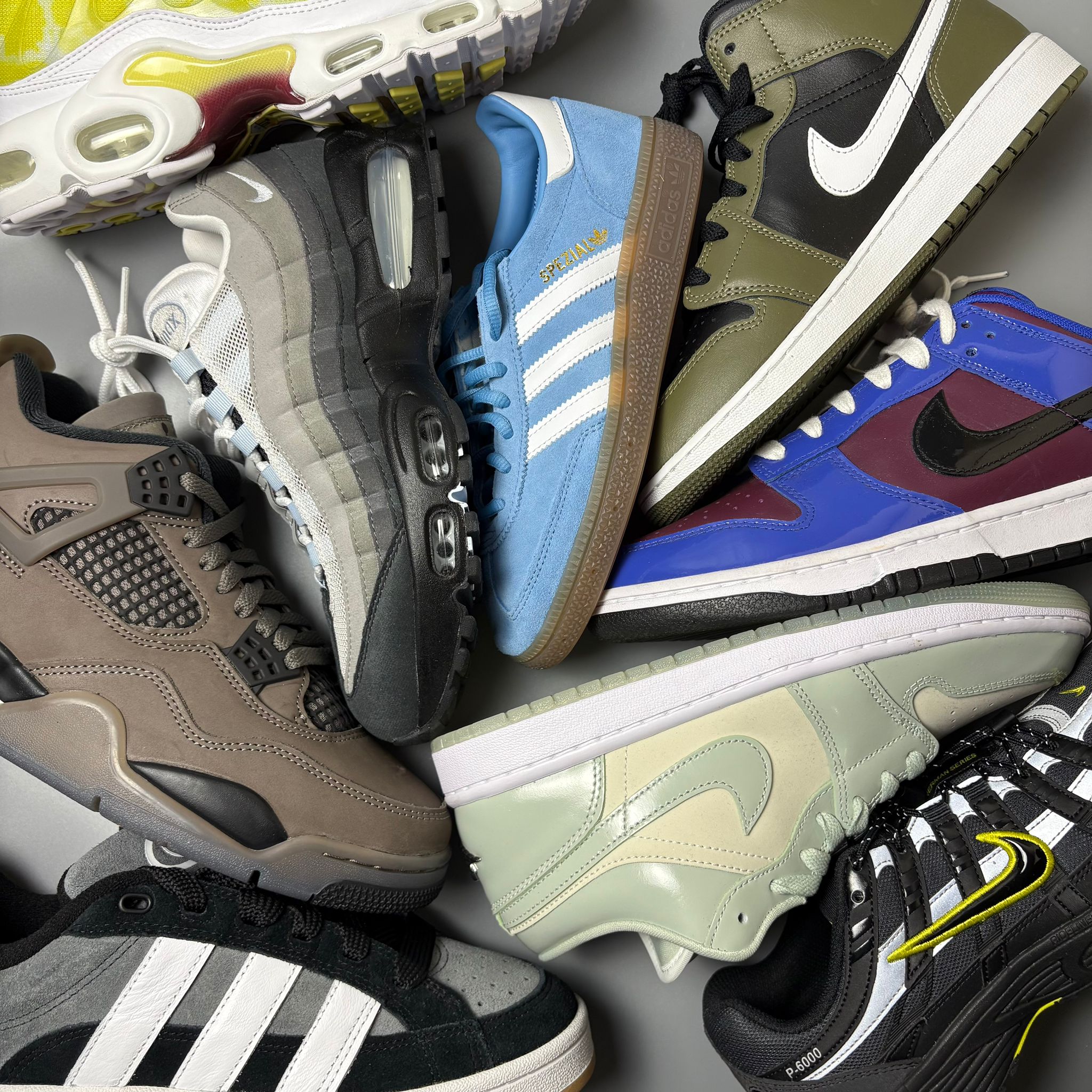 Sneakers