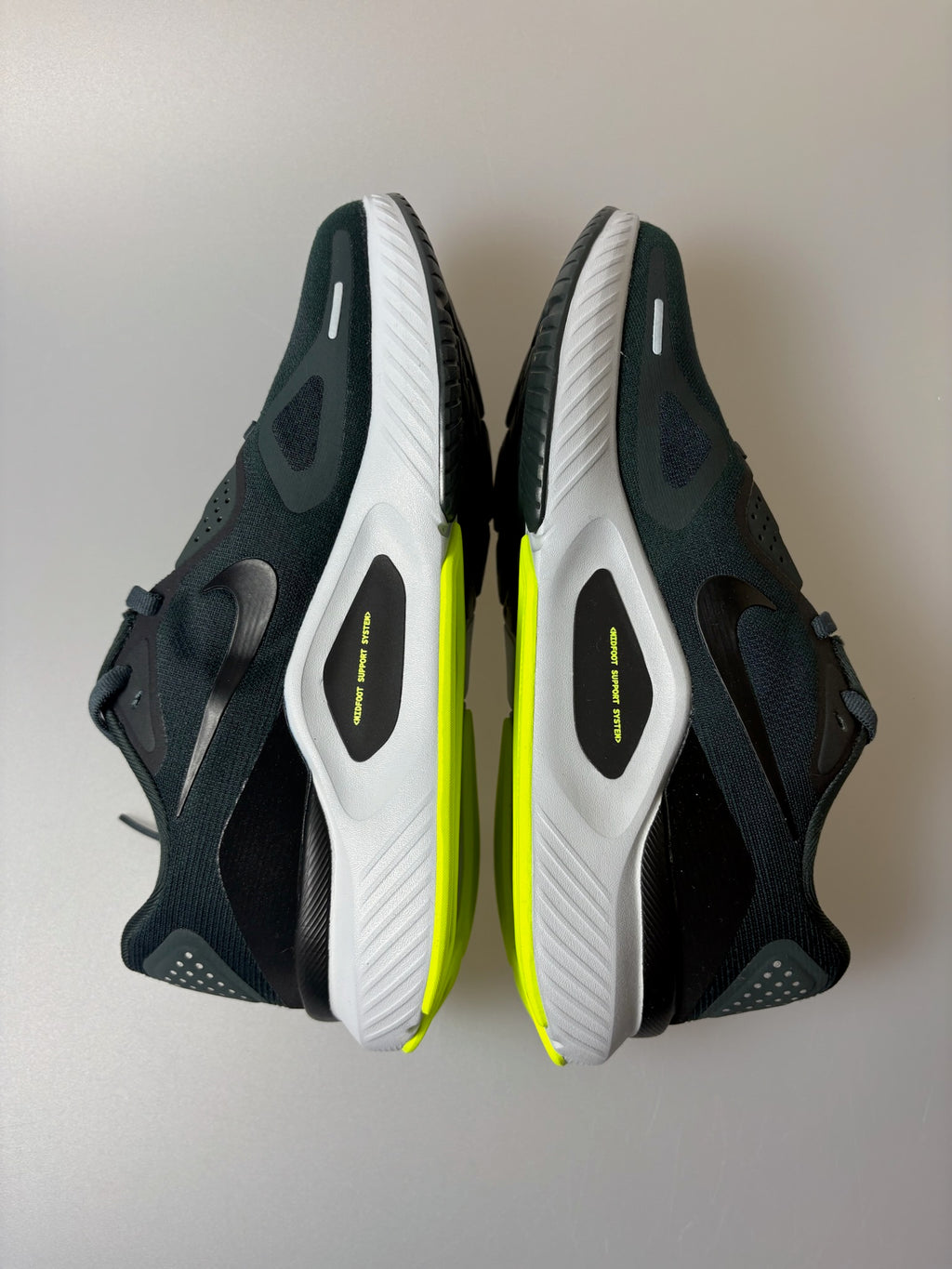 Nike Structure 26 ‘SeaWeed’