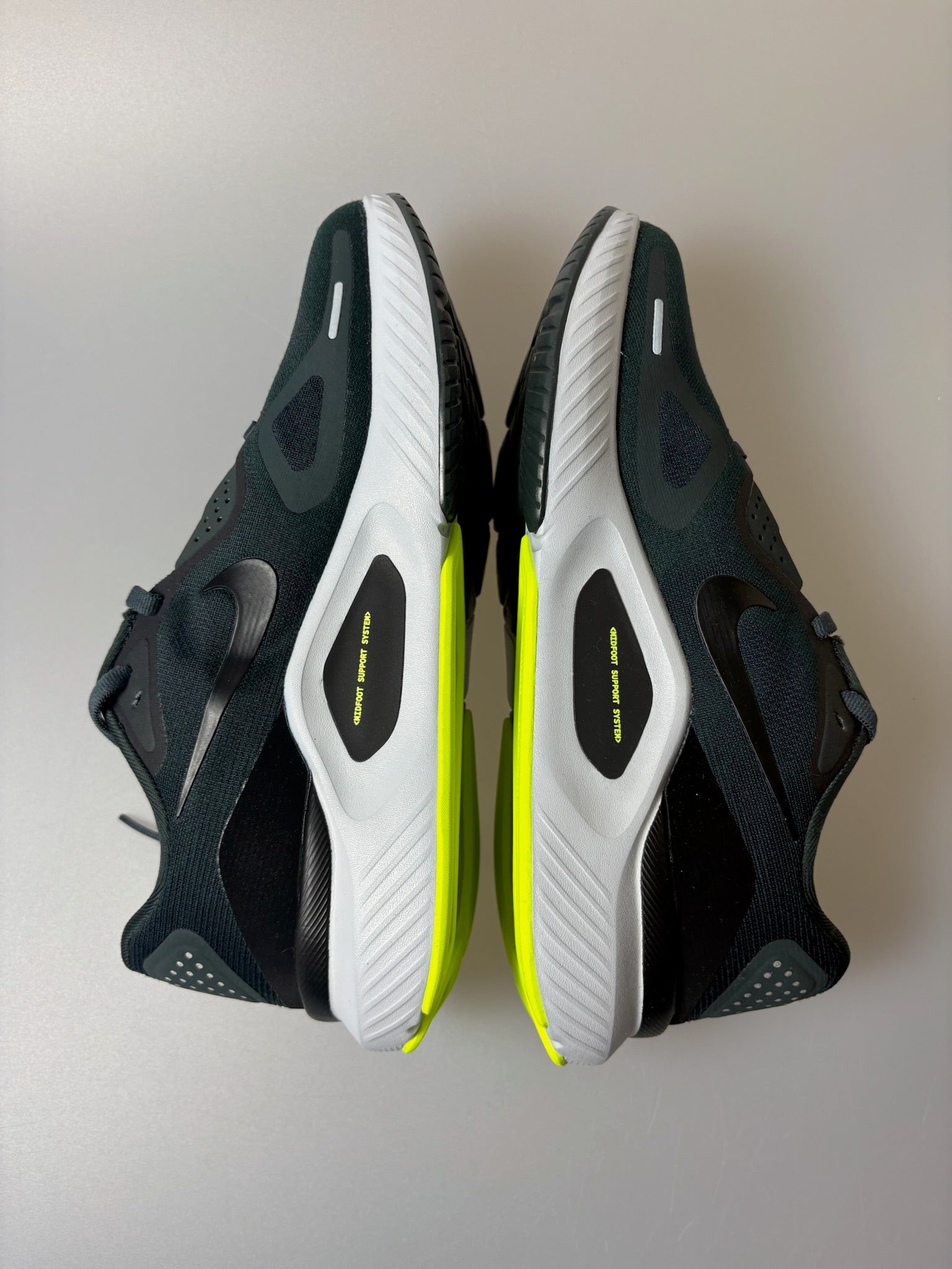Nike Structure 26 ‘SeaWeed’