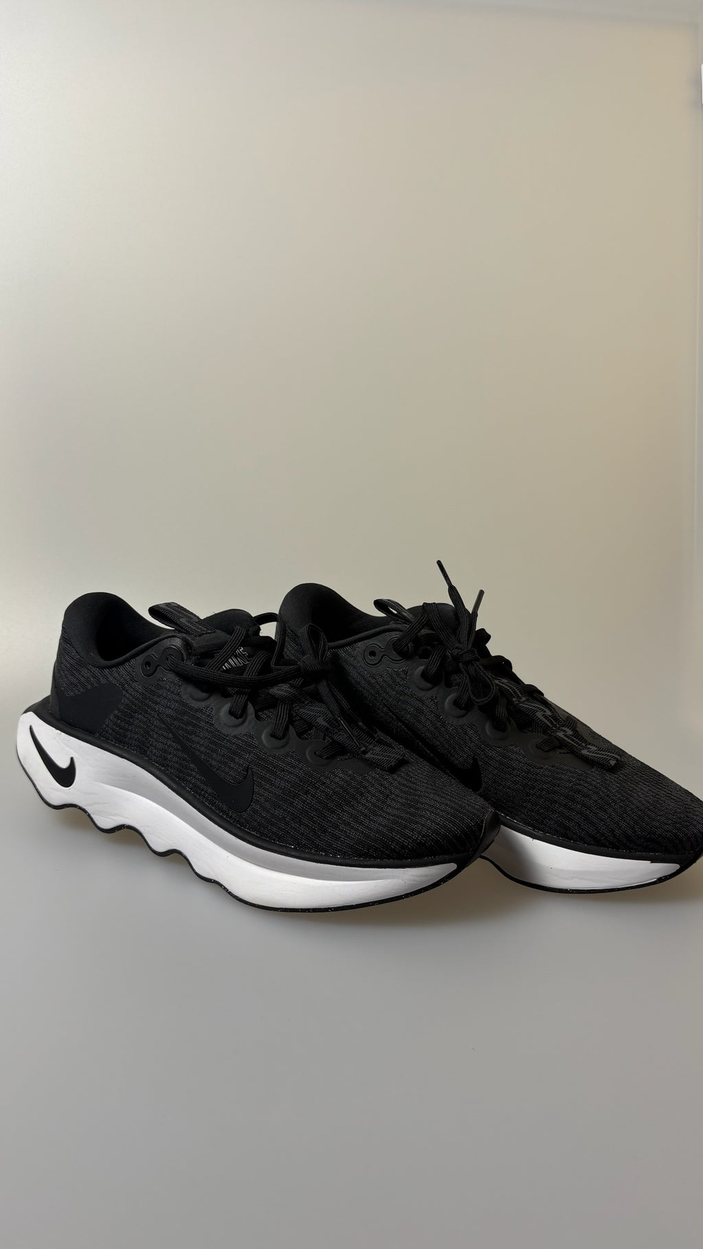 Nike Motiva ‘Black’