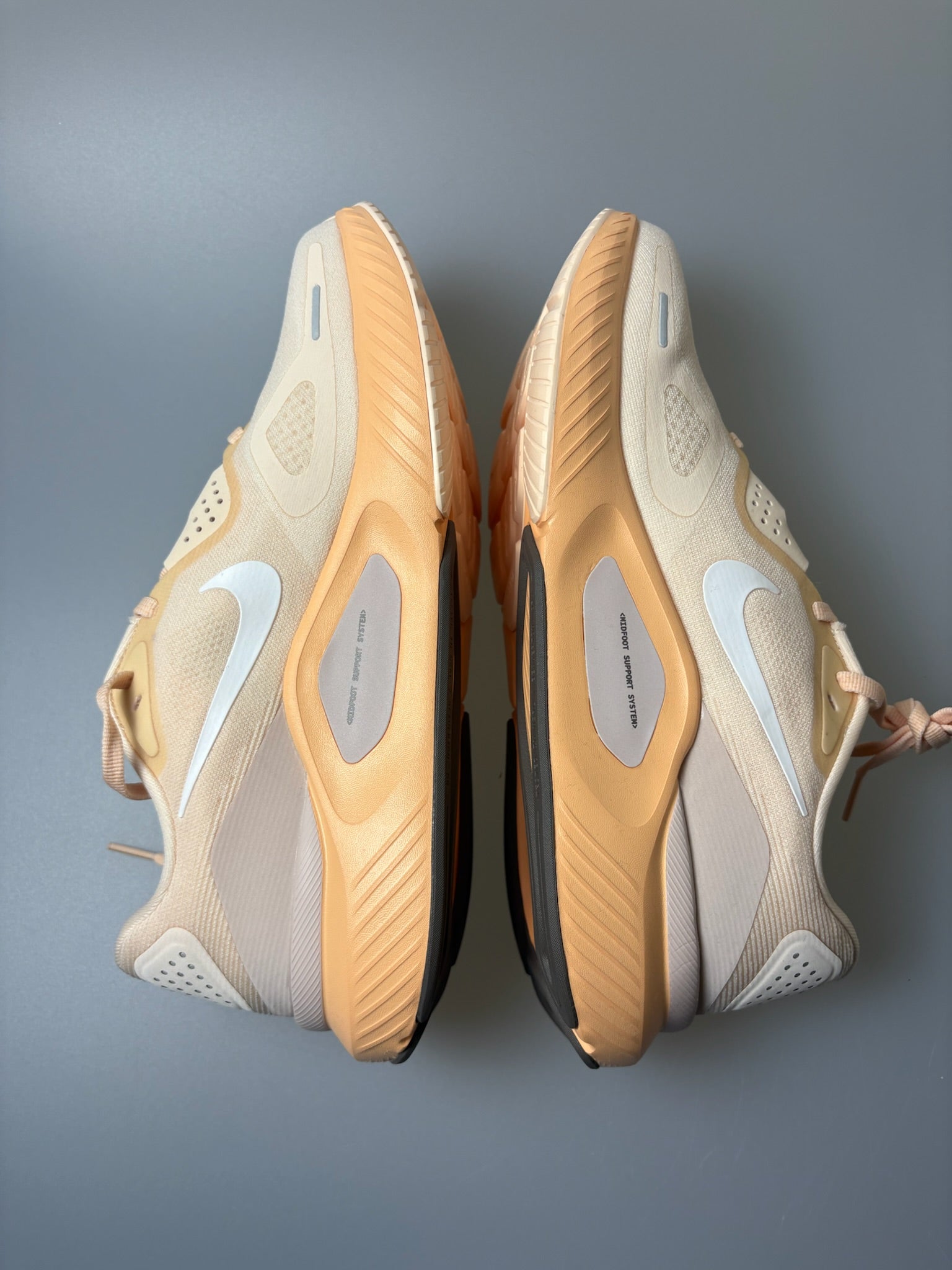 Nike Structure 26 ‘Guava Ice”