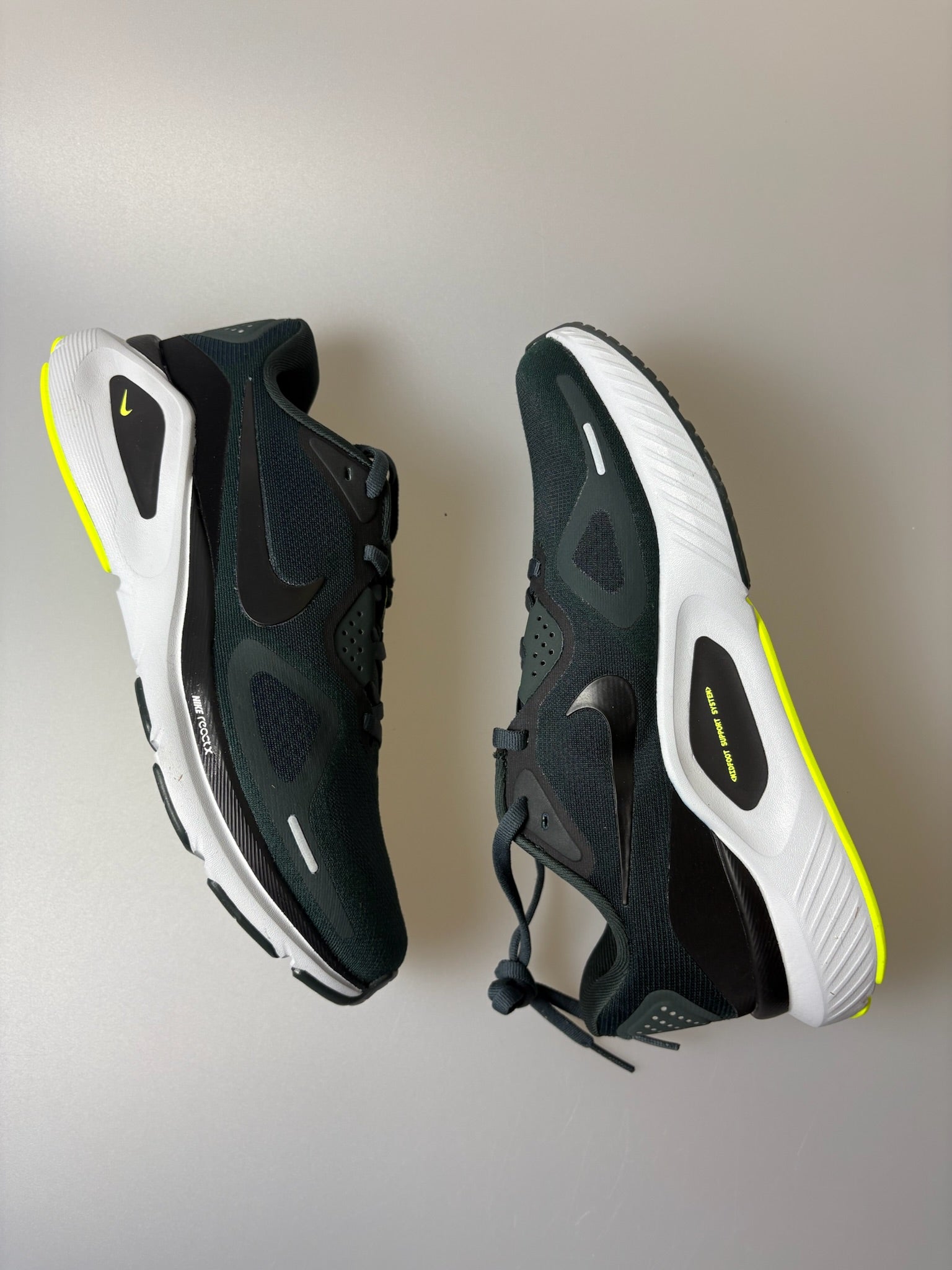 Nike Structure 26 ‘SeaWeed’