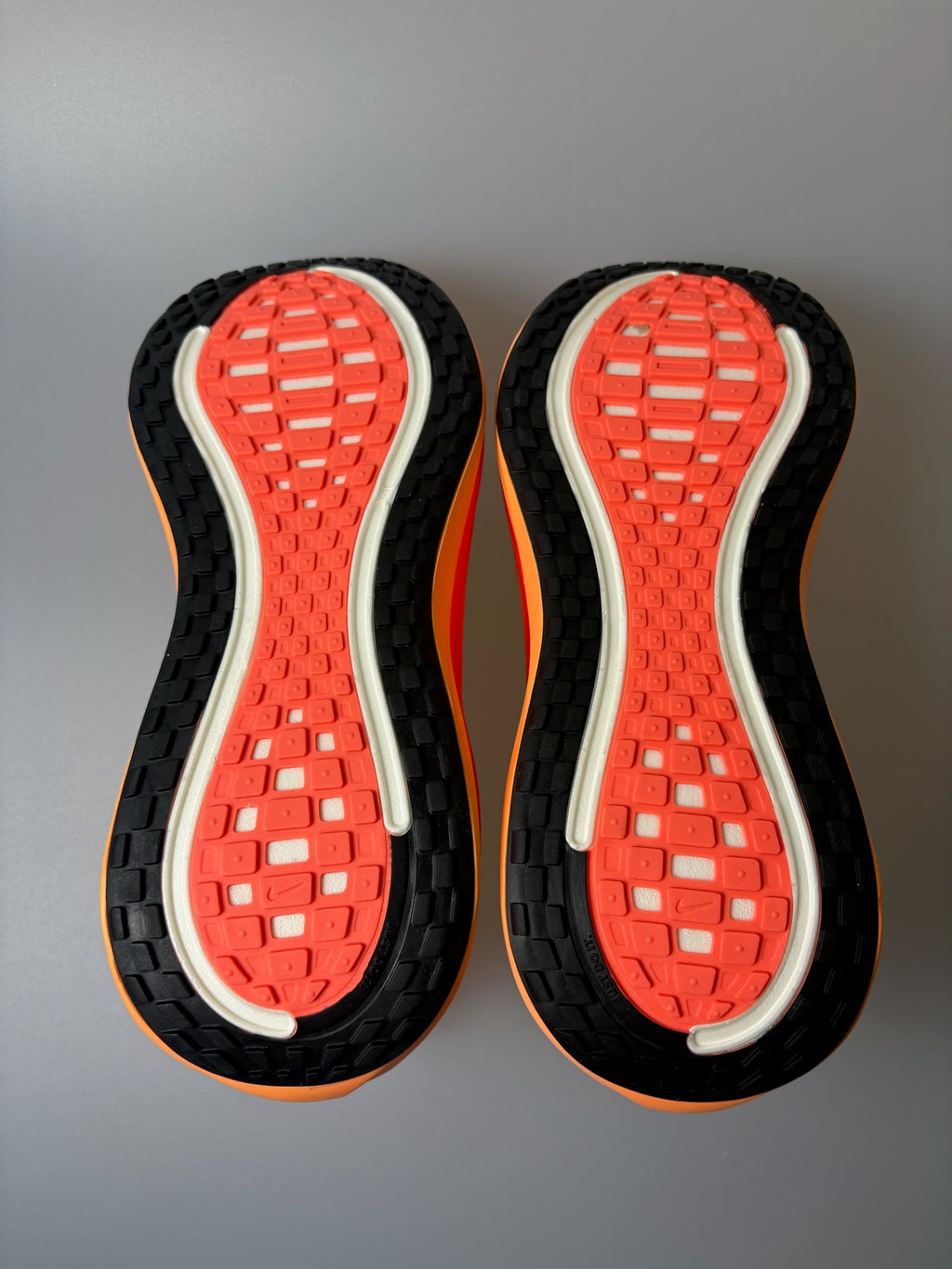 Nike Vomero Plus ‘Orange Pulse’