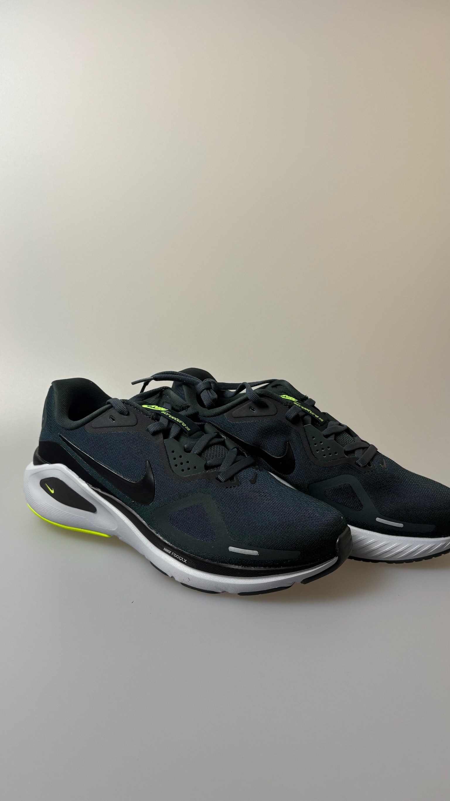Nike Structure 26 ‘SeaWeed’